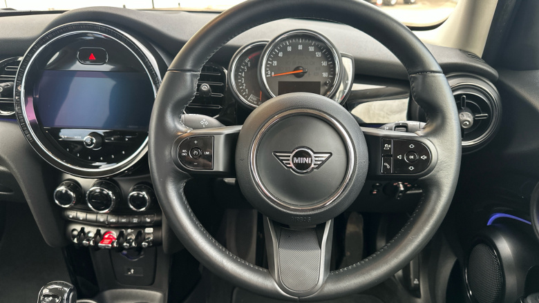 MINI Hatchback 1.5 Cooper Classic 5dr Auto Petrol Hatchback